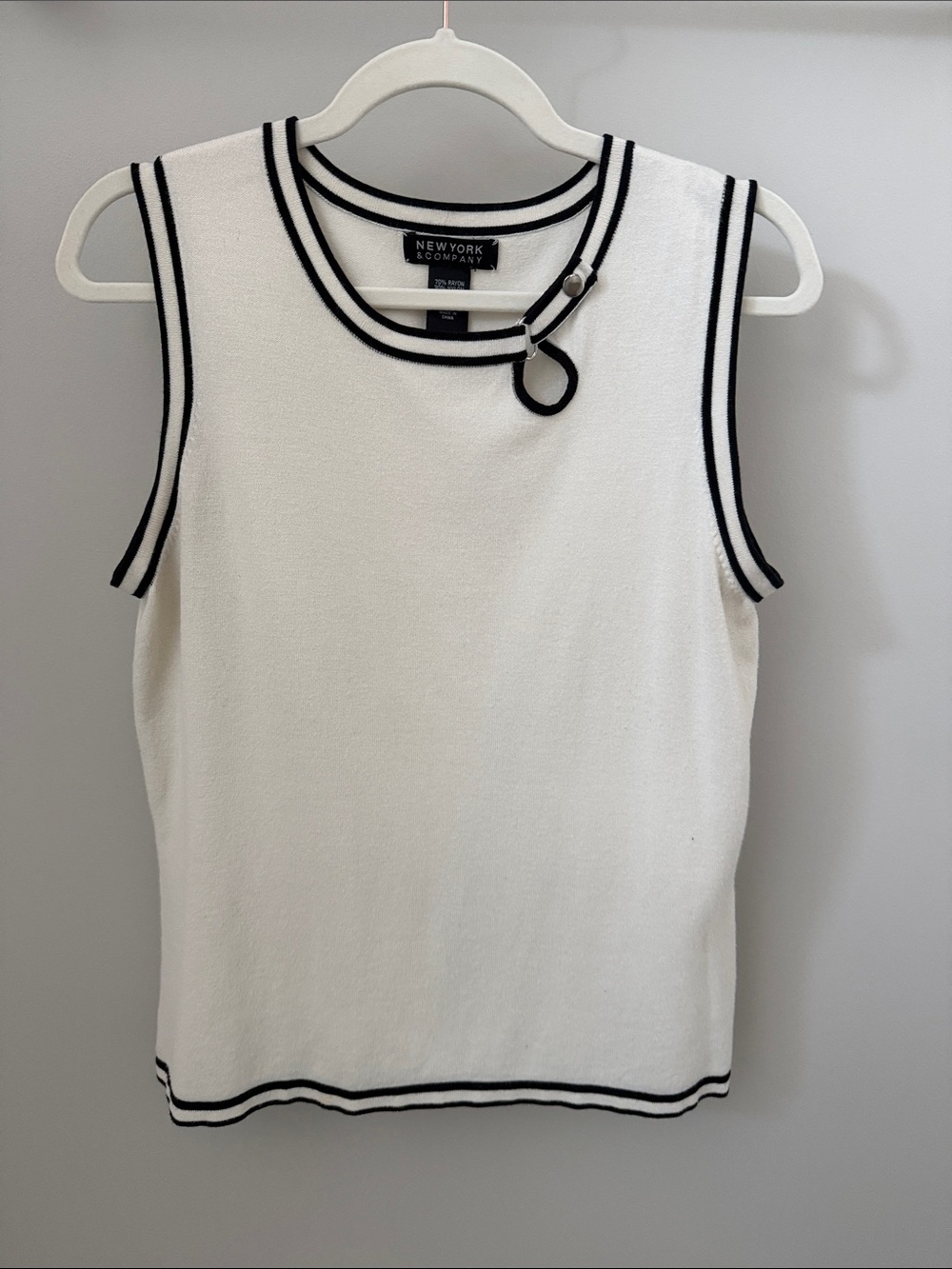 New York & Company White Knit Tank with Black Contrast Trim and Ring Accent